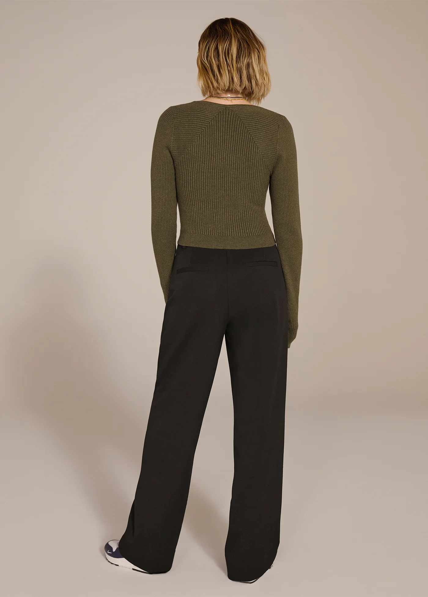 THE SHORTIE FAVORITE PANT - Image 4