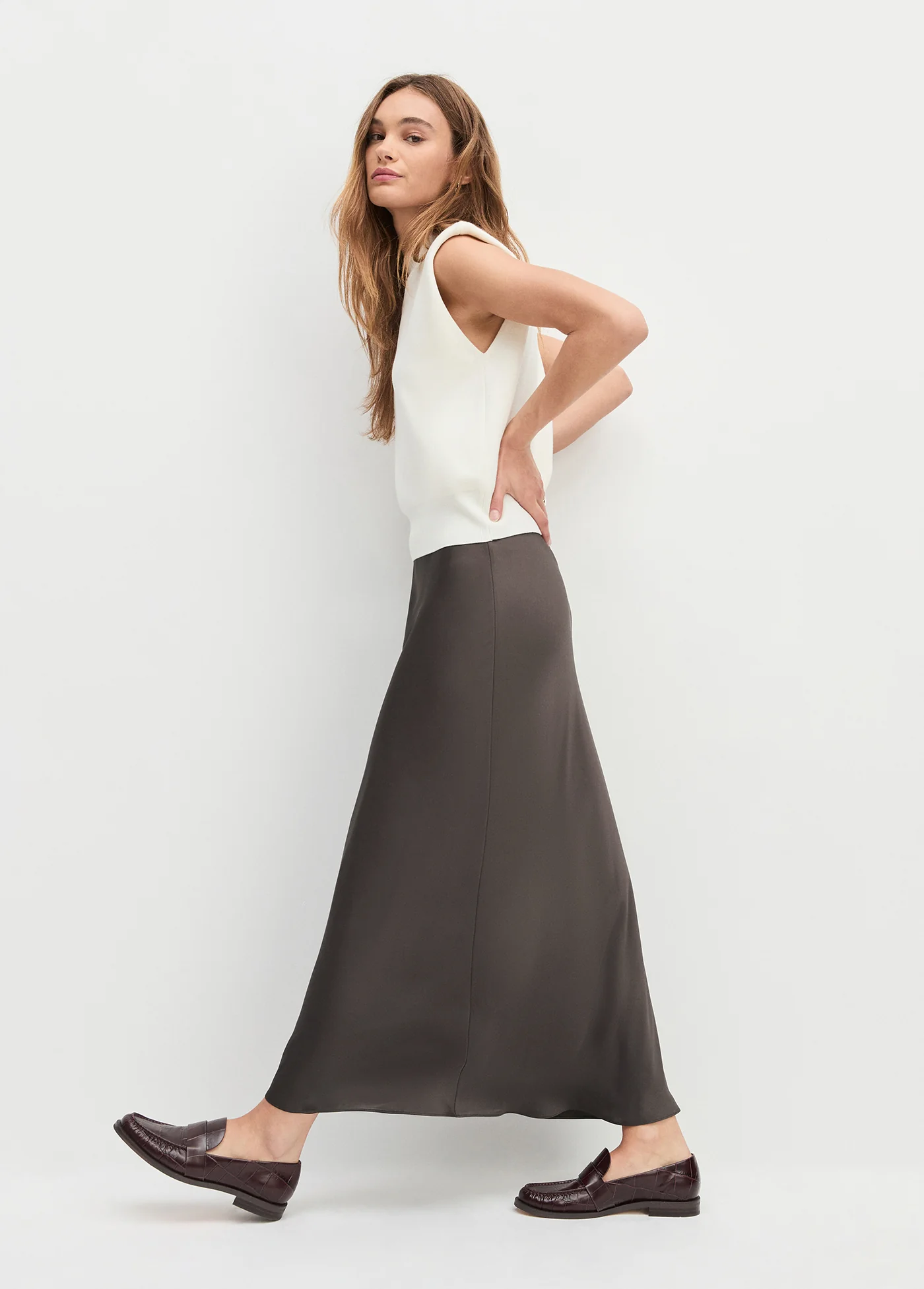 THE FAVORITE SKIRT - Image 3