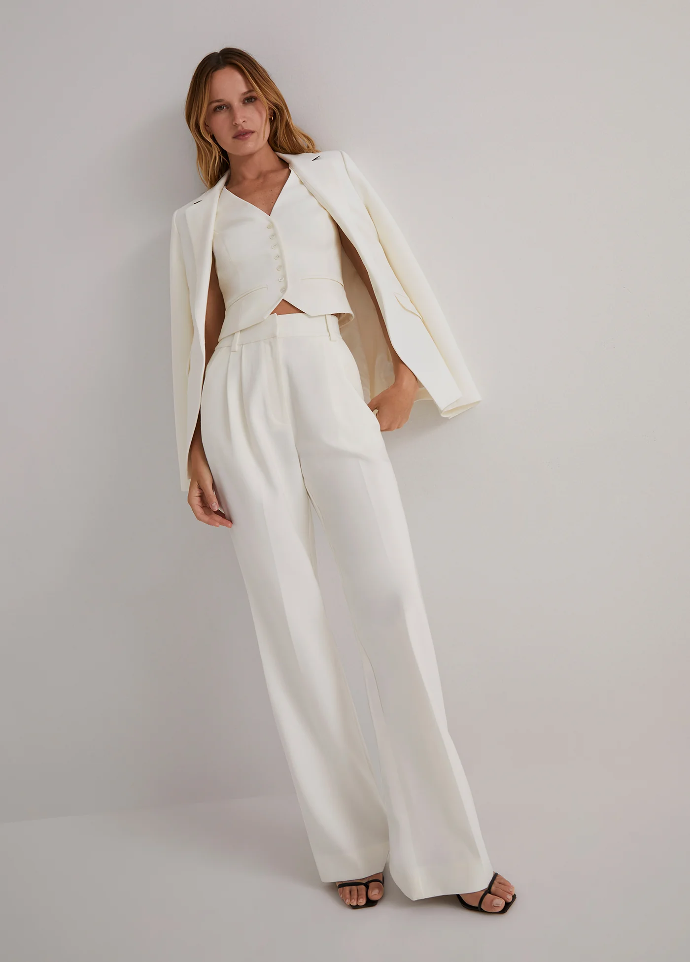 THE FAVORITE VEST - Image 3