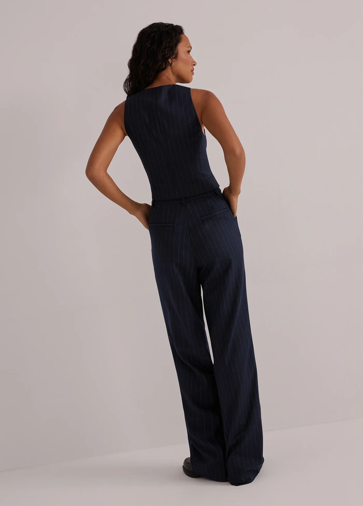 THE FAVORITE VEST - Image 7