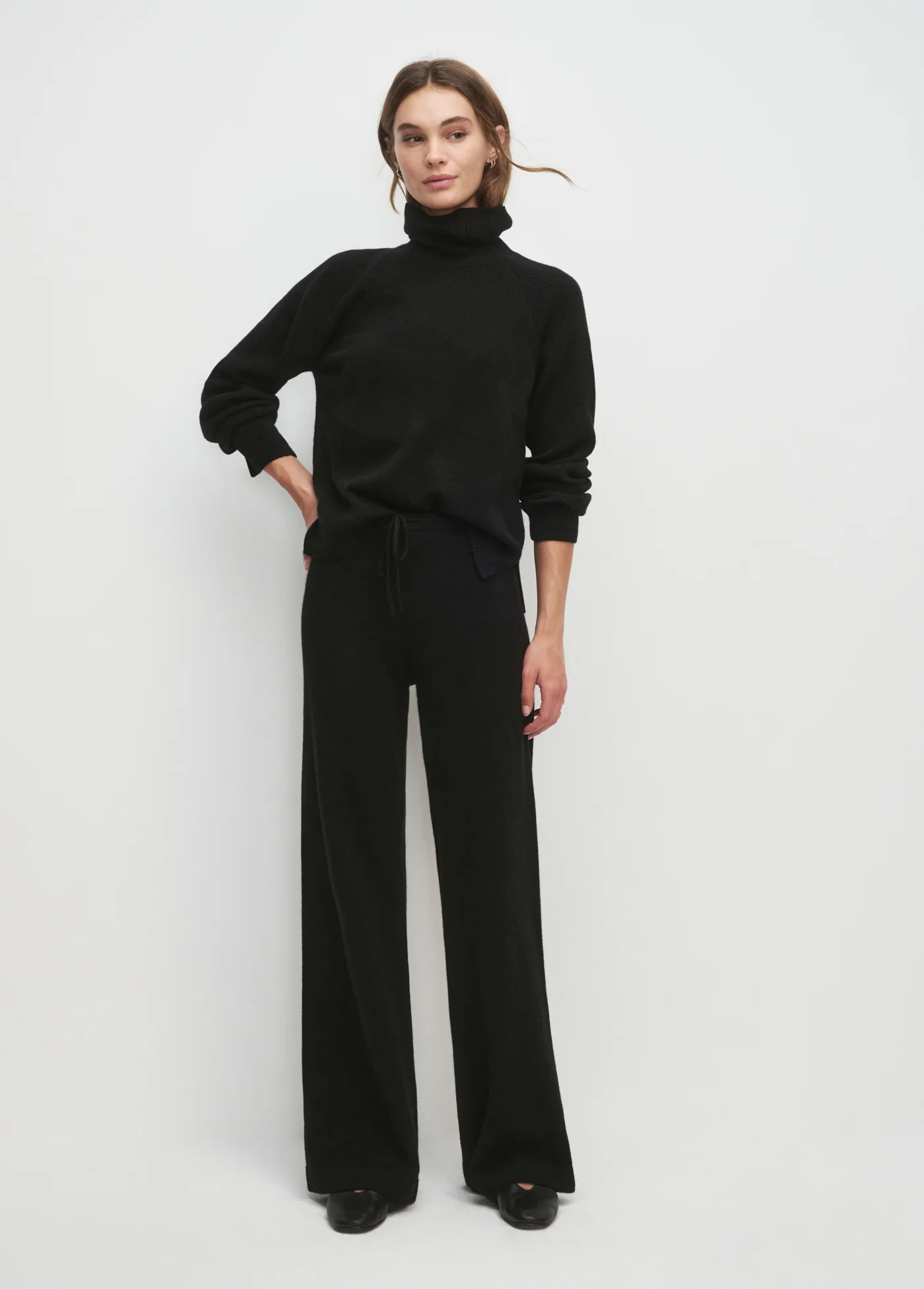 THE MINIMALIST SWEATER - Image 6