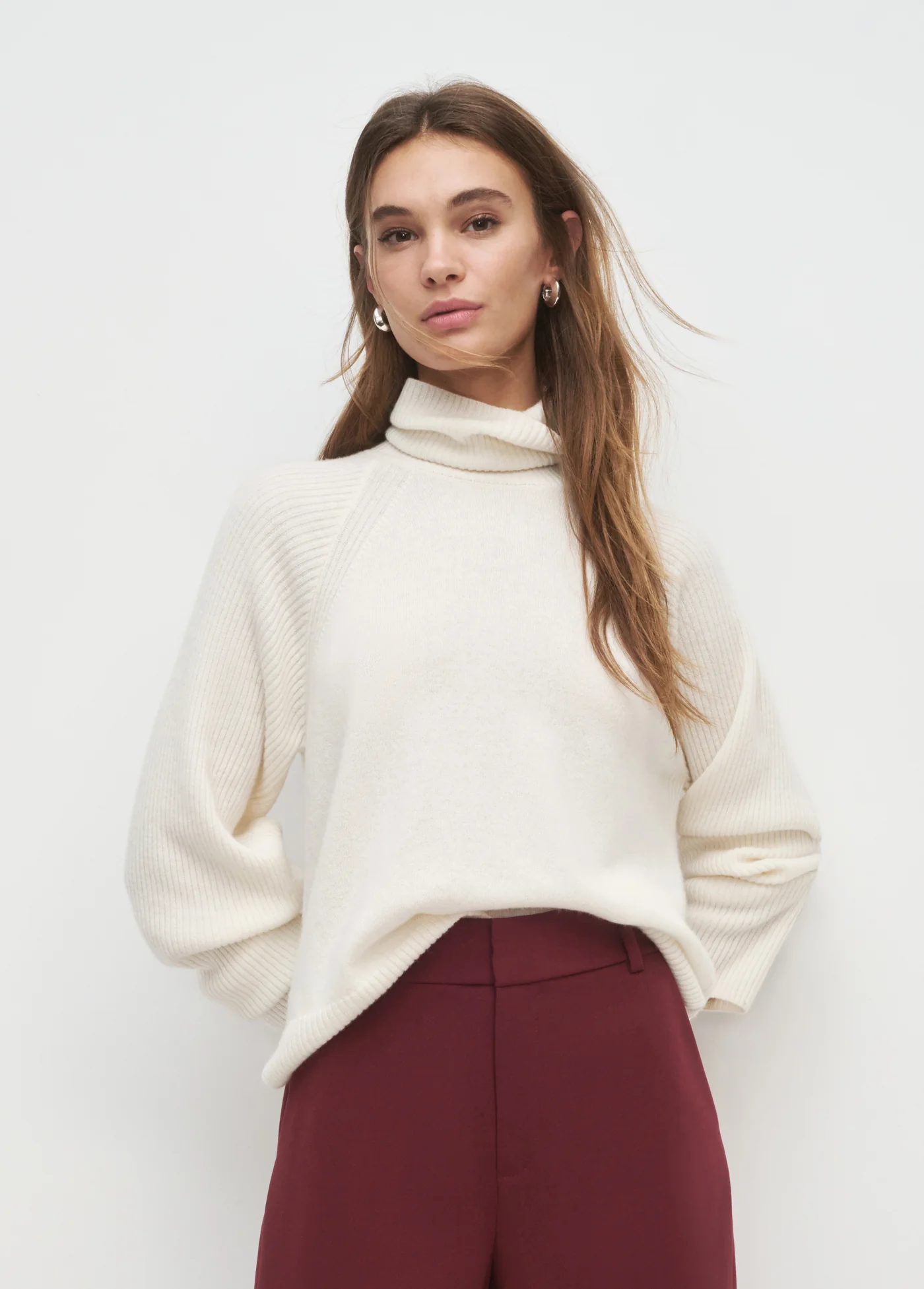 THE MINIMALIST SWEATER - Image 3