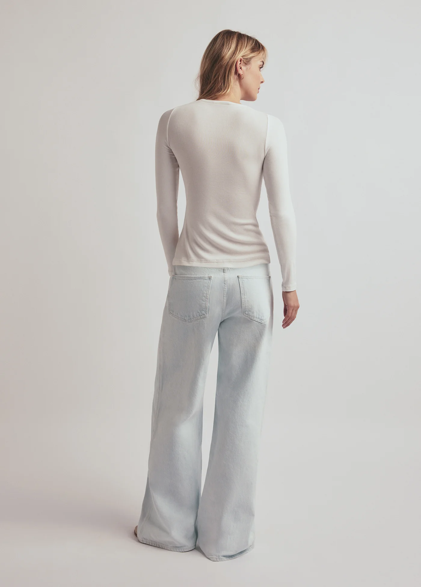 THE RIBBED LONG SLEEVE - Image 4