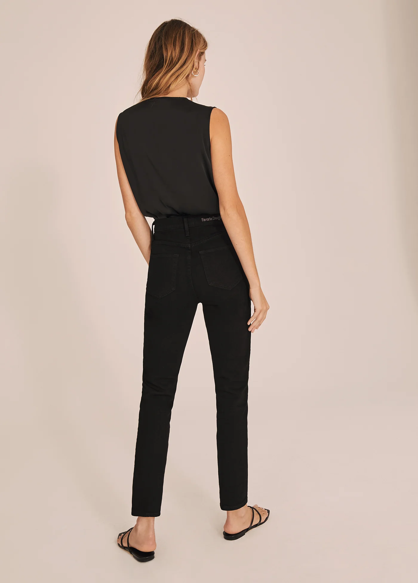 THE SLEEVELESS DATE BLOUSE - Image 4